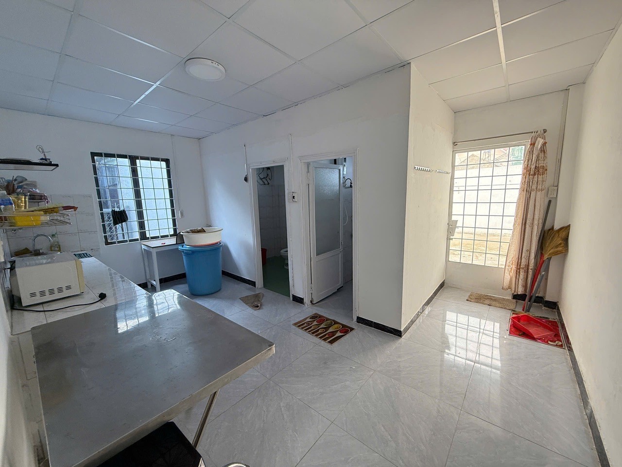 CHO THUÊ NHÀ 1 TRỆT NGAY CHƠ MÊ LINH. P 9. ĐÀ LAT 5