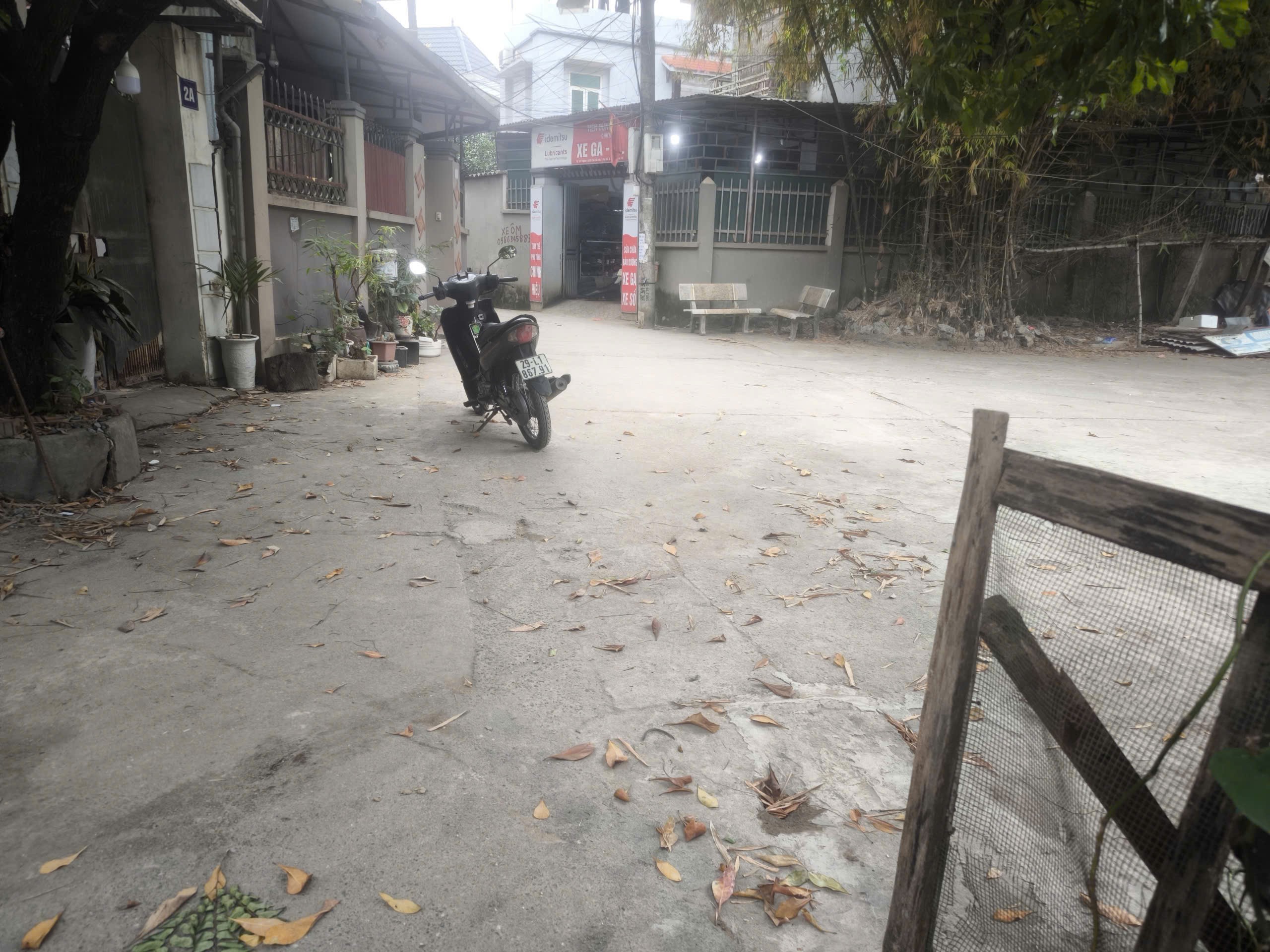 Bán nhà 3 Tầng Tây Mỗ, giáp Vinsmart City 67M, đường trước nhà 12m, ô tô đỗ chục cái