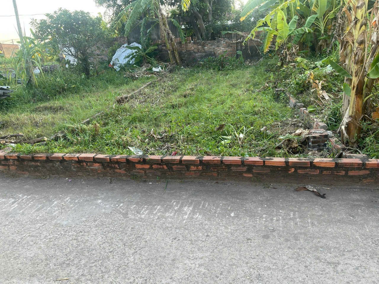 Bán gấp mảnh đất thôn Thanh Trí, Minh Phú, Sóc Sơn. Gần chợ, đường rộng oto đỗ 2