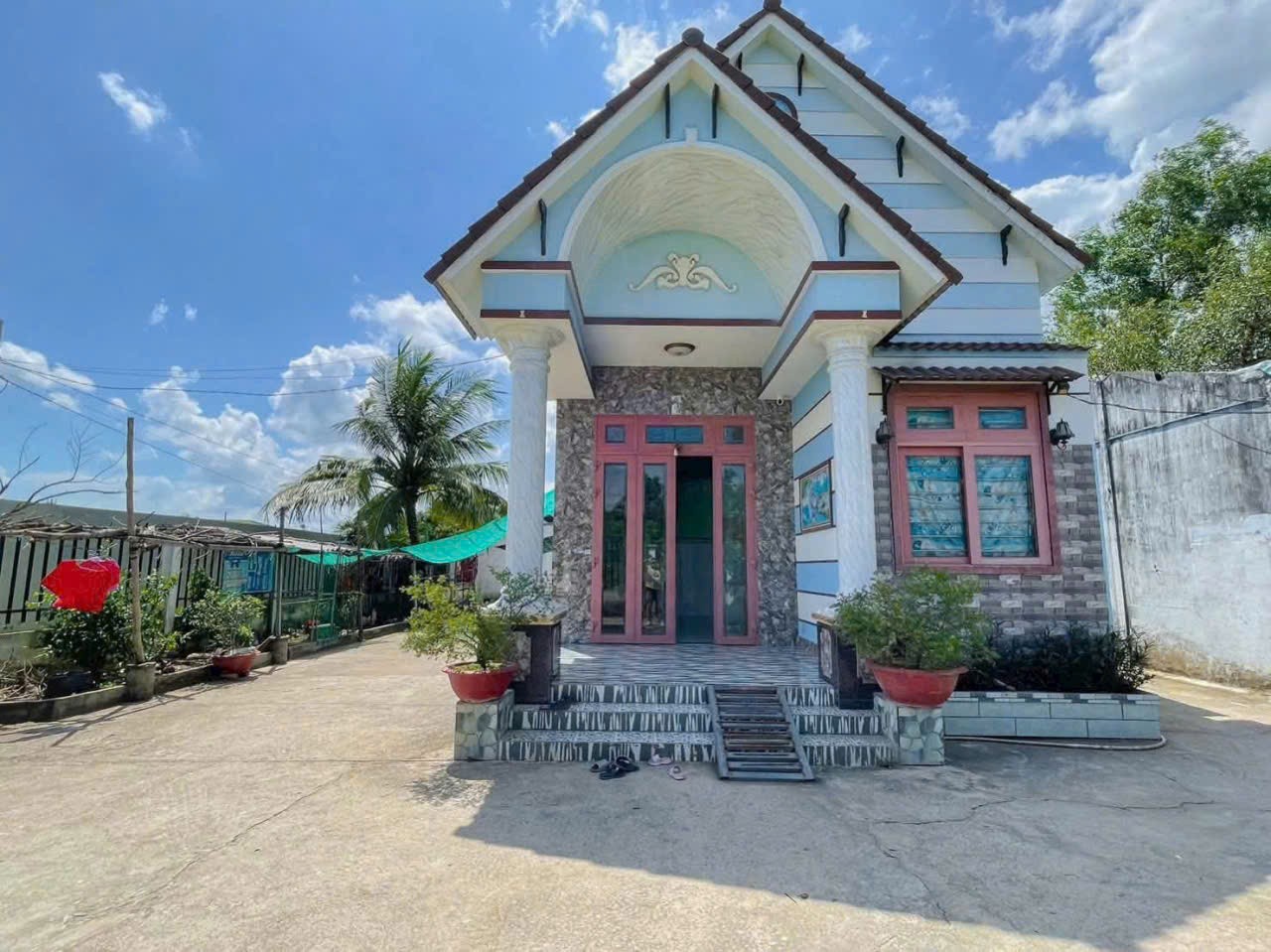 Bán nhà vườn mái thái xã Thanh Phú, Bến Lức tdt 1000m2 ( có 300m2 thổ cư ) giá giảm còn 5,3 tỷ 8