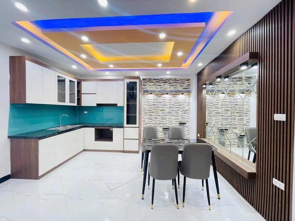 NHÀ MỚI 4 TẦNG – ĐƯỜNG VĨNH KHANG, NGỌC HỒI-ĐẸP LUNG LINH