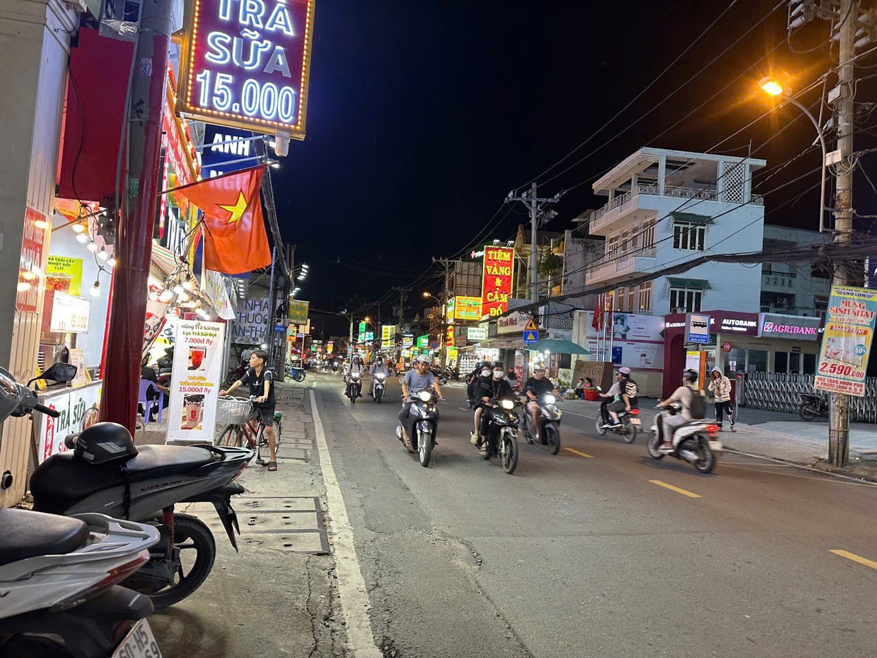 Cần bán Nhà mặt tiền Phường Tăng Nhơn Phú A, Quận 9, Diện tích 328m², Giá 065 Tỷ 3