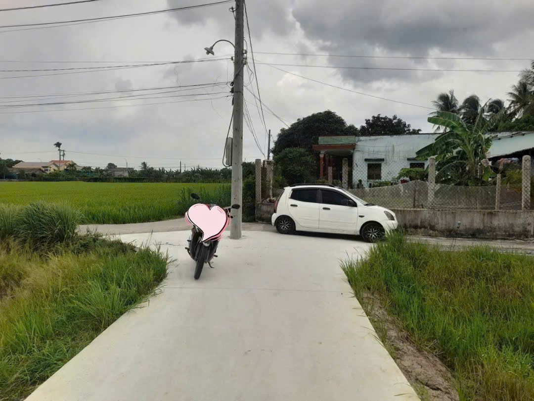 Bán 2 nhà cấp 4 đã hoàn công ngay chợ Tân Trụ dt 100m2, 2pn , 1wc giá 1,1 tỷ / căn 2