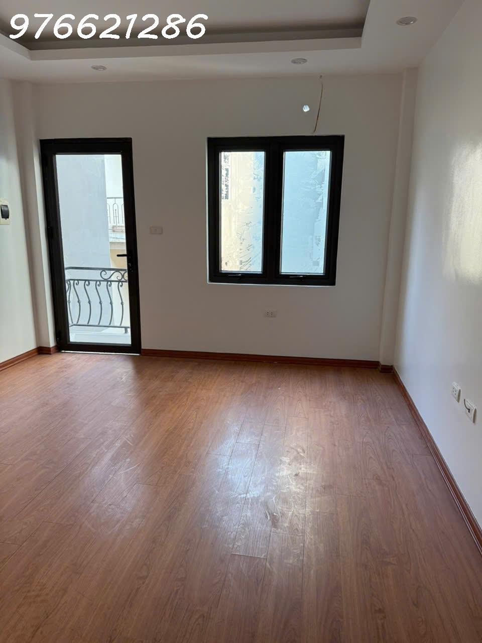 ViP-Bán nhà phố Lệ Mật – Long Biên – 55m² – mặt tiền rộng – 5 tầng – ô tô tránh – giá 11,x tỷ – ở 4