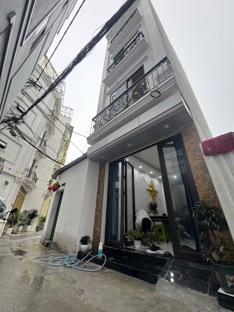Nhà Đep Bắc Từ Liêm, Ô Tô Đỗ Cửa, 5 Tầng, Diện Tích 30M2 Giá 6,3 Tỷ( Có Thương Lượng)