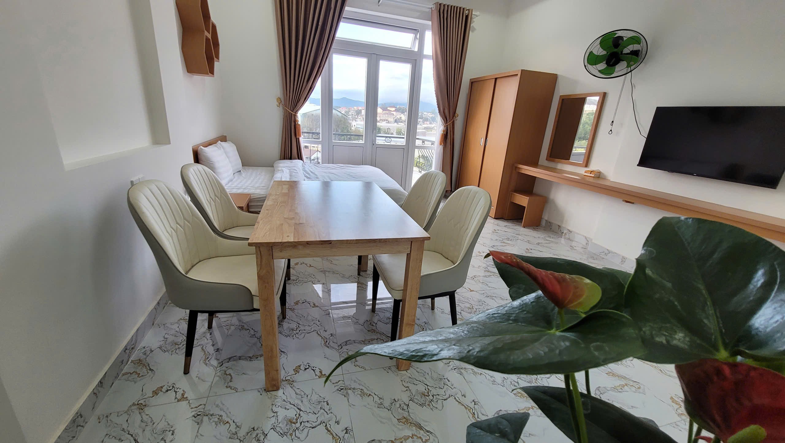 CHO THUÊ 3 KHÁCH SẠN MẶT TIỀN NGUYỄN CÔNG TRỨ – PHƯỜNG LÂM VIÊN (P8 CŨ), ĐÀ LẠT 2