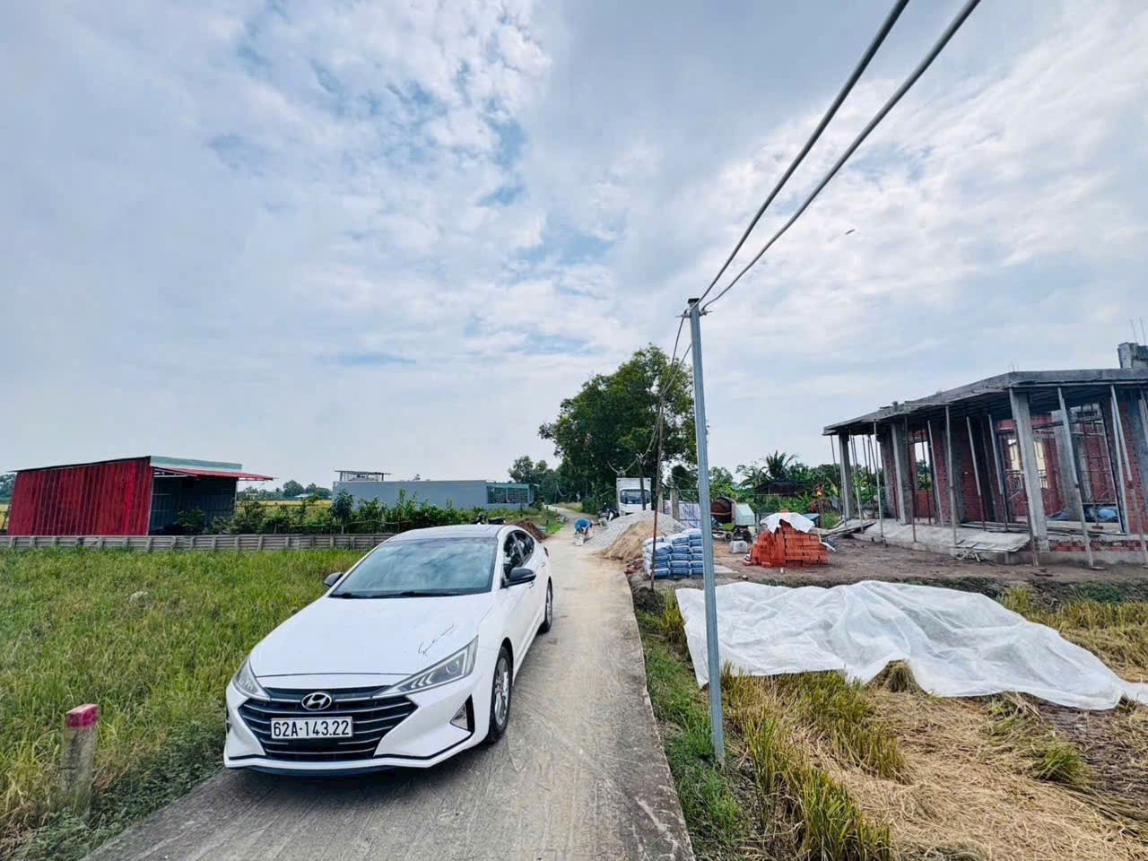 3 nền thổ cư đường beton 4m ở xã Đức Tân , Tân Trụ dt 130m2 giá 390 triệu / nền 4