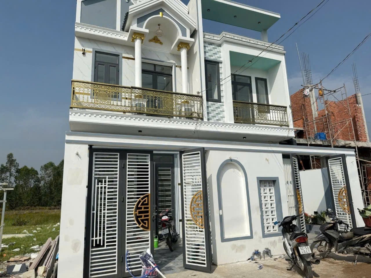 Bán nhà mới xây xã Tân Bửu , Bến Lức dt 99m2 1 lầu , 2pn , 3wc giá 2,7 tỷ 4