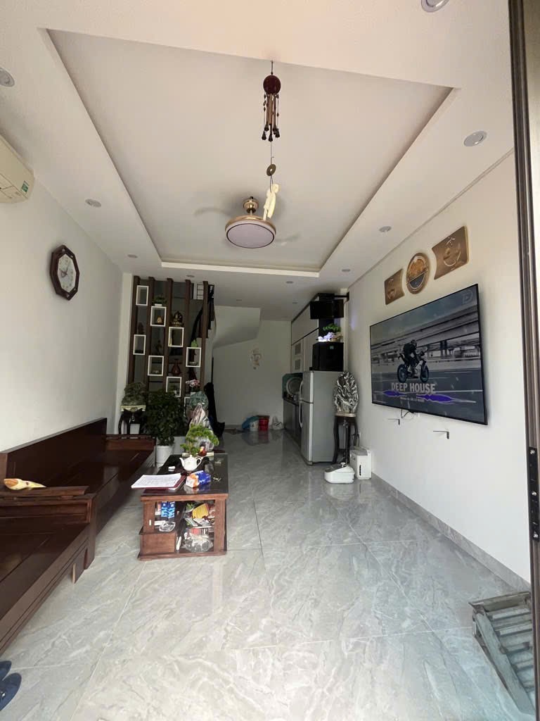 NHÀ ĐẸP THƯỢNG CÁT, Ô TÔ ĐỖ CỬA, CẠNH CHỢ, PHÒNG KHÁM 30 M2 GIÁ 6,2 TỶ. 3