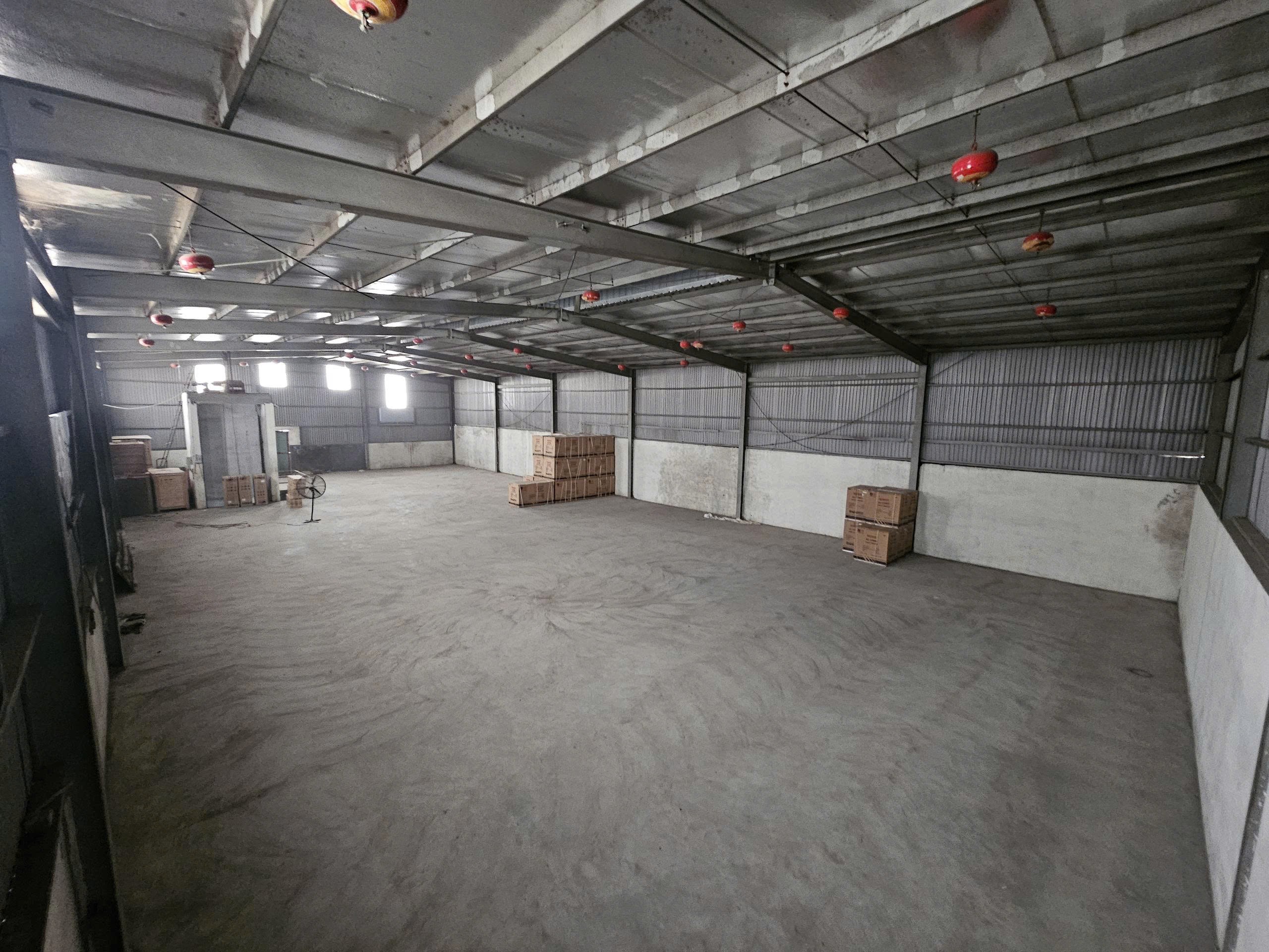 Cho thuê Kho - Nhà xưởng Xã Đa Tốn, Gia Lâm, Diện tích 1300m², Giá Thương lượng 3