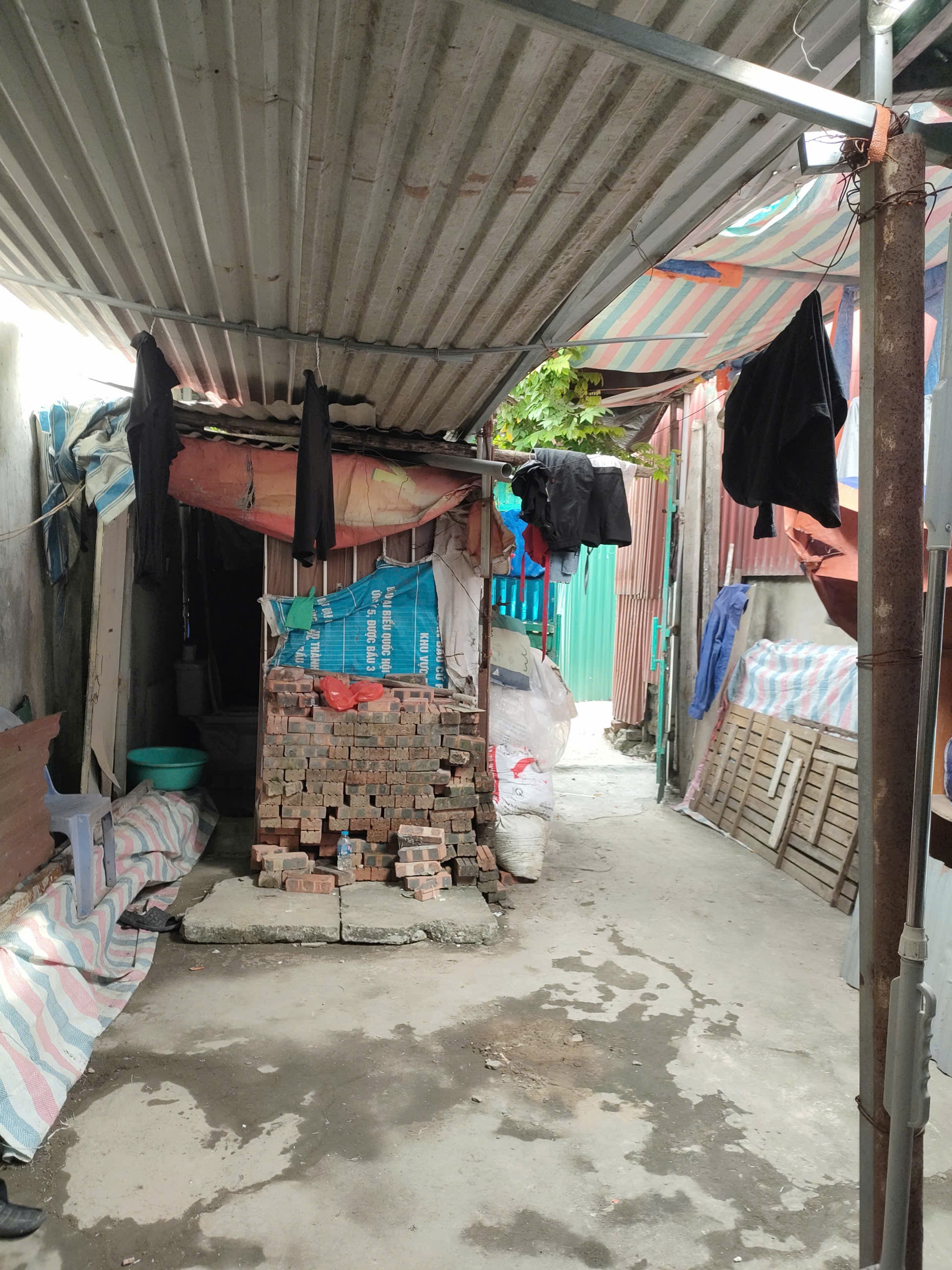 Bán gấp giá rẻ Giải Phóng 70m, cấp 4, mặt tiền 4.5m, 1 tỷ Hoàng Mai. 2