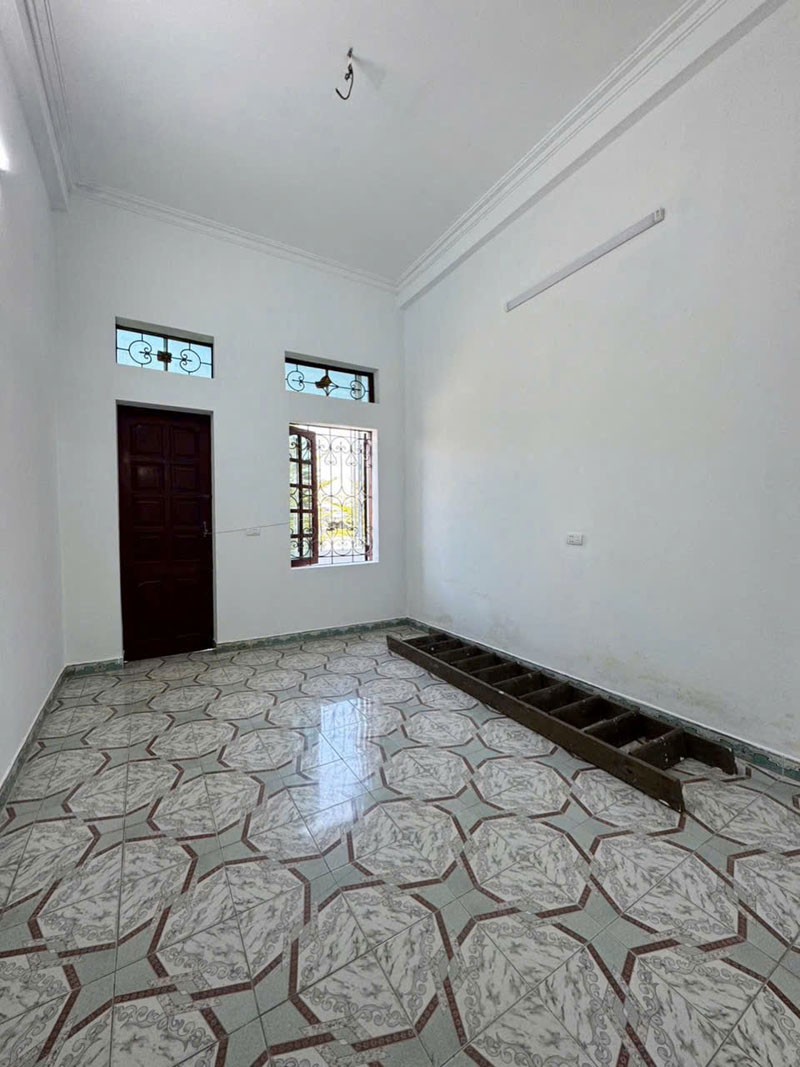 Bán 61,8m2 nhà 3 tầng hai mặt thoáng trước sau 87 Đức Giang. Sử dụng tạm hoặc cho thuê dòng tiền 5