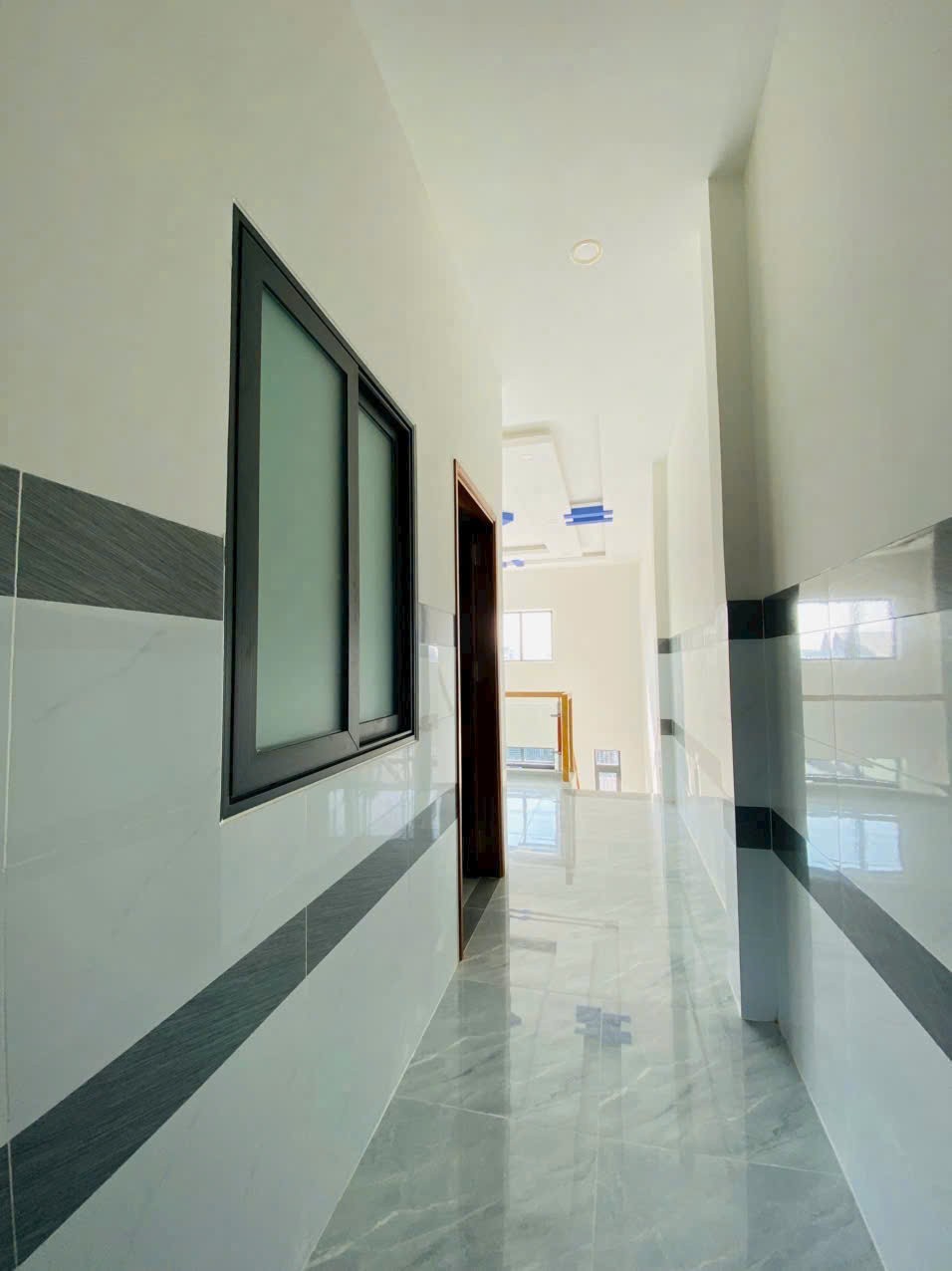 Bán nhà mới xây ở xã Long Định , Cần Đước dt 100m2 , 1 lửng , 3pn, 2wc giá 2,15 tỷ 5