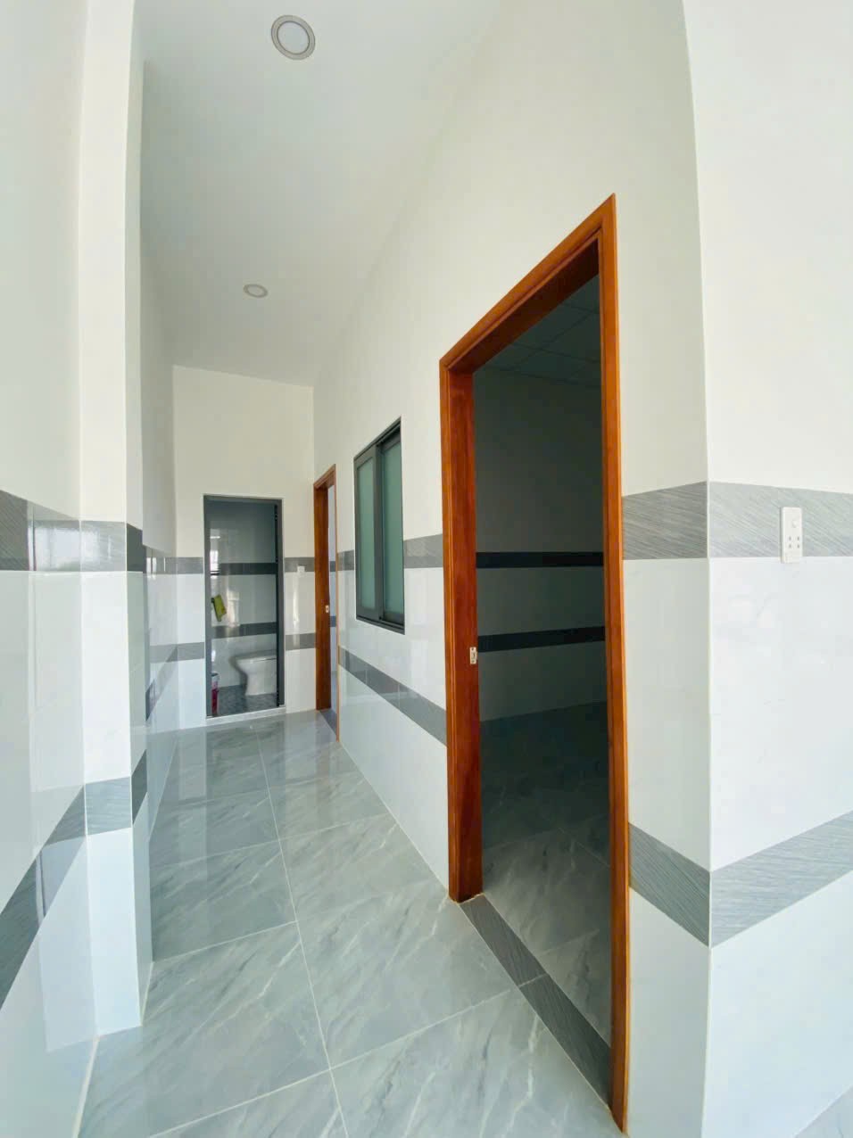 Bán nhà mới xây ở xã Long Định , Cần Đước dt 100m2 , 1 lửng , 3pn, 2wc giá 2,15 tỷ 7