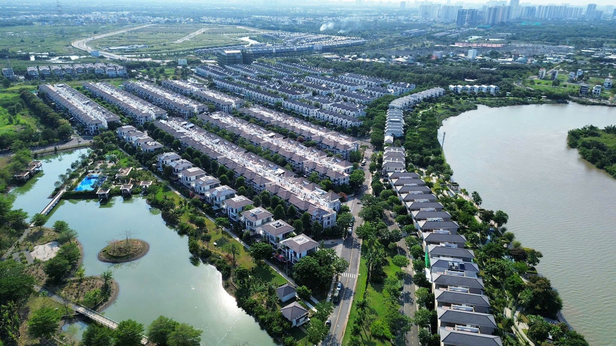 Cần bán Biệt thự Xã Phước Kiển, Nhà Bè, Diện tích 300m², Giá 62 Tỷ 8