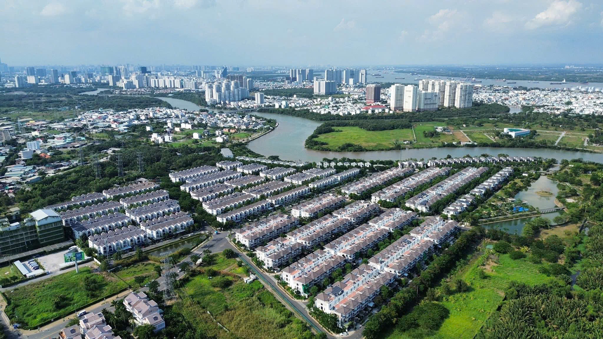 Cần bán Biệt thự Xã Phước Kiển, Nhà Bè, Diện tích 300m², Giá 62 Tỷ 2