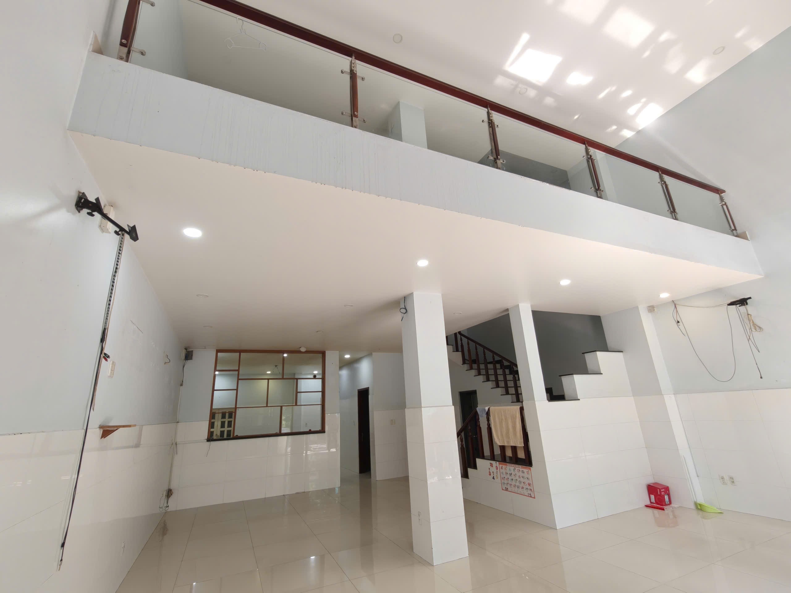 Cho thuê Nhà mặt tiền Quận 2, Hồ Chí Minh, Diện tích 160m², Giá 60 Triệu/tháng 19