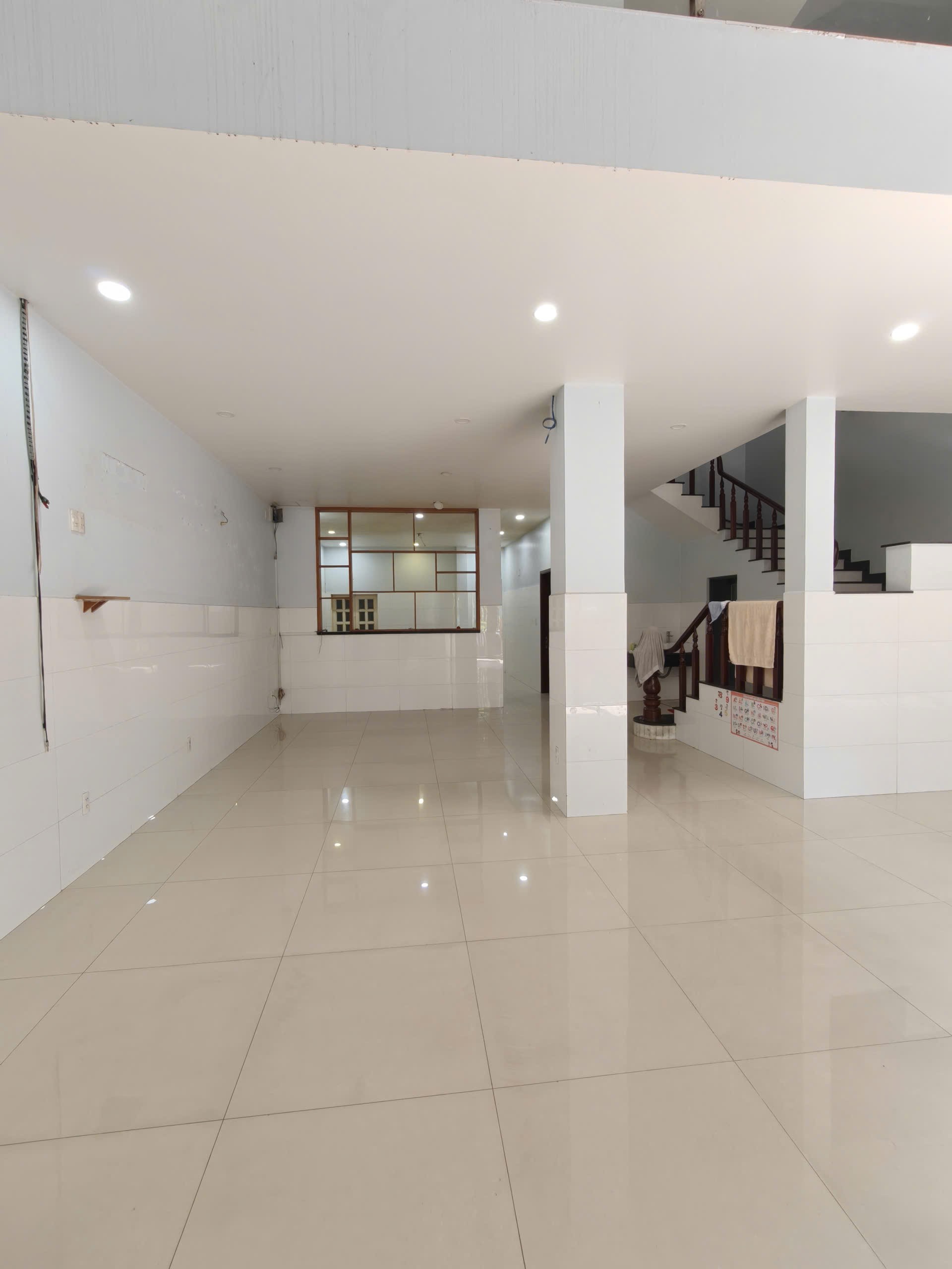 Cho thuê Nhà mặt tiền Quận 2, Hồ Chí Minh, Diện tích 160m², Giá 60 Triệu/tháng 23