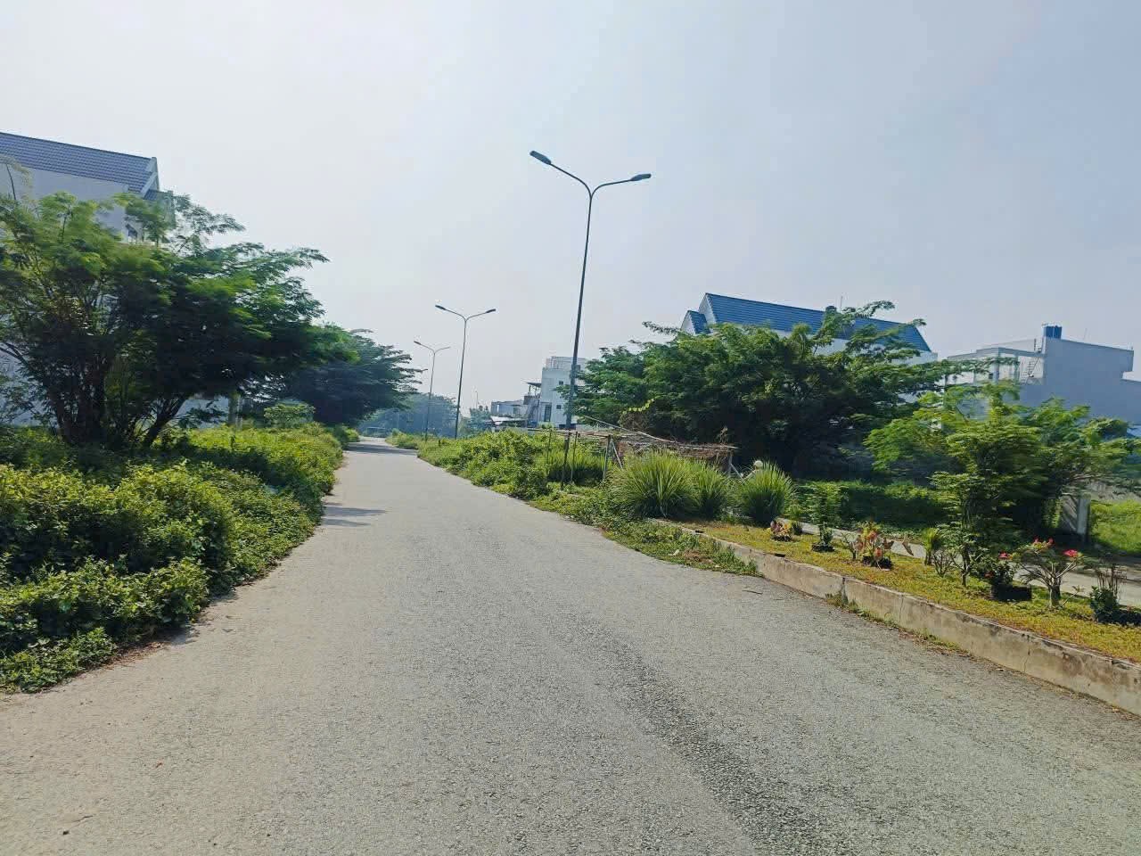 Bán nền thổ cư đường số 3 , KDC Hưng Gia , thị trấn Bến Lức dt 150m2 giá giảm còn 4,35 tỷ 3