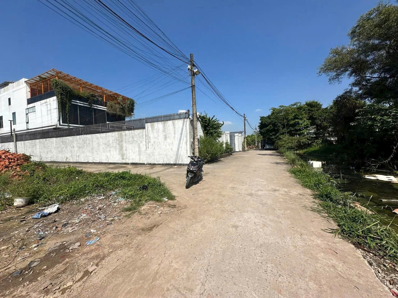 Bán đất thổ cư hẻm 2 xẹt An Hạ , xã Phạm Văn Hai , dt 115m2  đường beton xe hơi chạy giá 2,3 tỷ 3