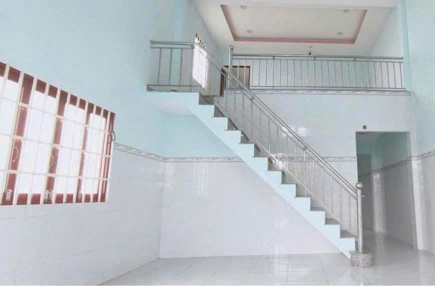 Bán nhà đẹp  xã Tân Thạnh Đông , Cù Chi dt 123m2 full thổ , 1 lửng , 2pn , 2wc giá 2,3 tỷ 5