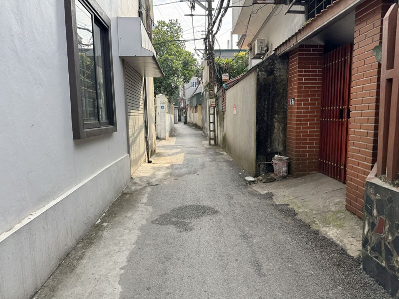 Cần bán 62,5m2 đất ngõ 145/26/36 Phúc Lợi. Khổ đất vuông đẹp, nằm gần trường học các cấp 2