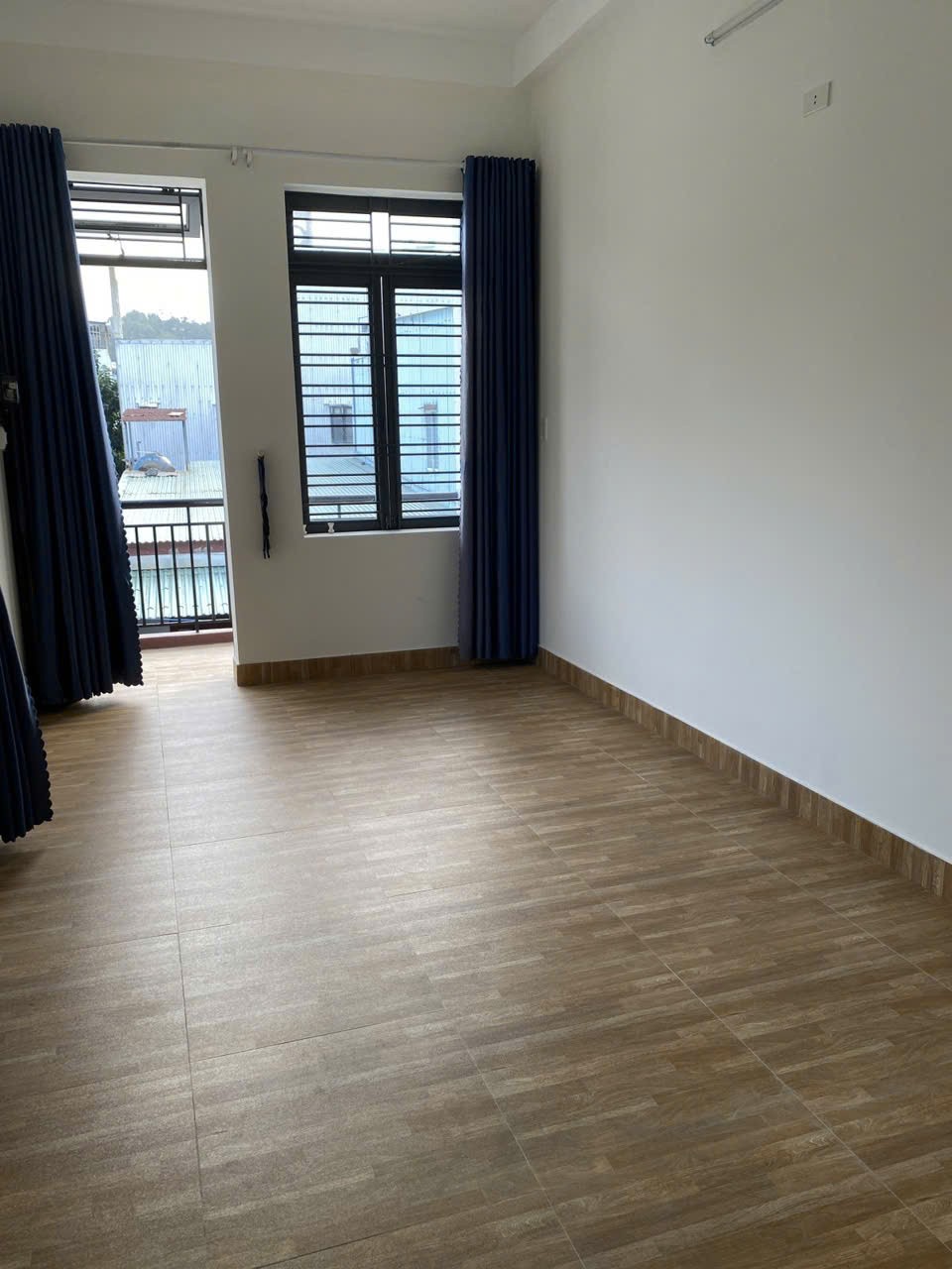 CÒN SÓT 1 CĂN GIÁ TỐT NHẤT KHU VƯC.BÁN NHÀ 2 TẦNG K LẠC LONG QUÂN HOÀ KHANHS 2