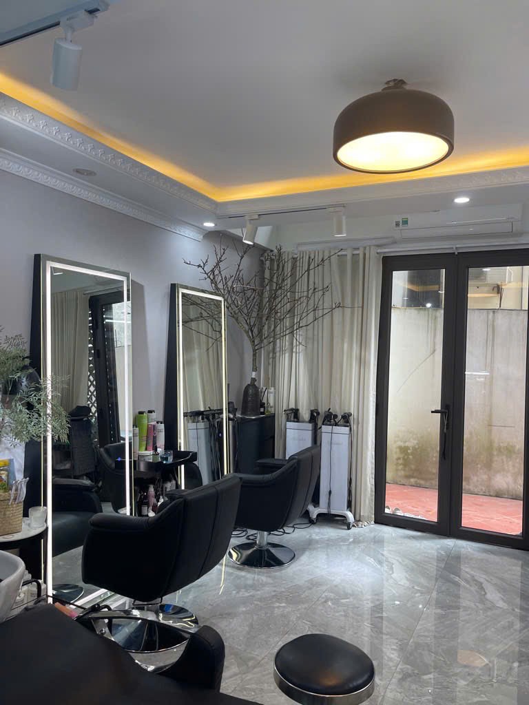 Bán nhà đẹp 6 tầng full nội thất – Phố Trường Lâm, trung tâm Việt Hưng – 35m² – giá 8,x tỷ – vị 2