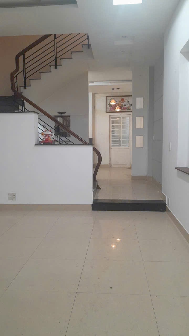 BÁN NHÀ 2 TẦNG K LẠC LONG QUÂN HOÀ KHÁNH 3