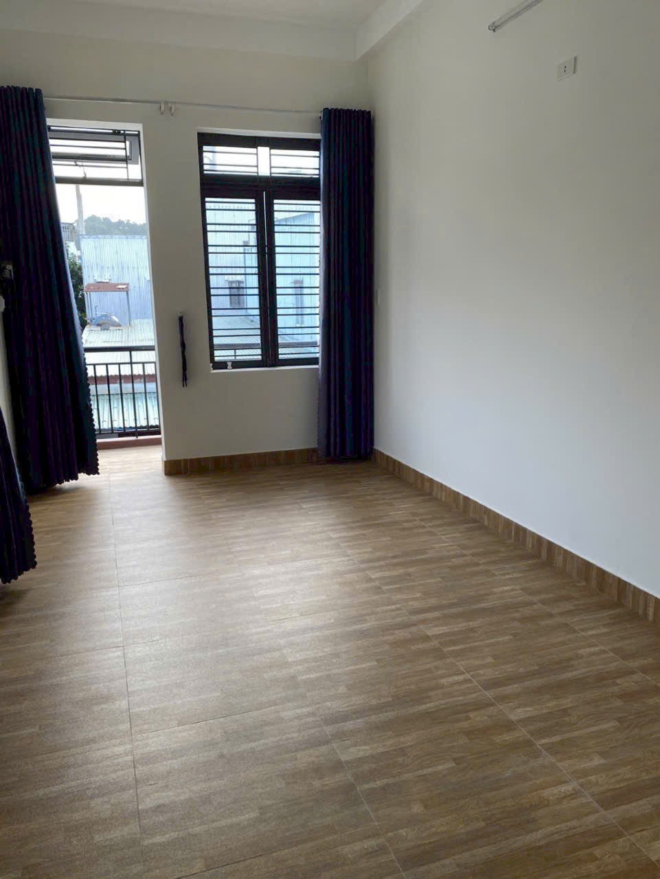 BÁN NHÀ 2 TẦNG K LẠC LONG QUÂN HOÀ KHÁNH 5