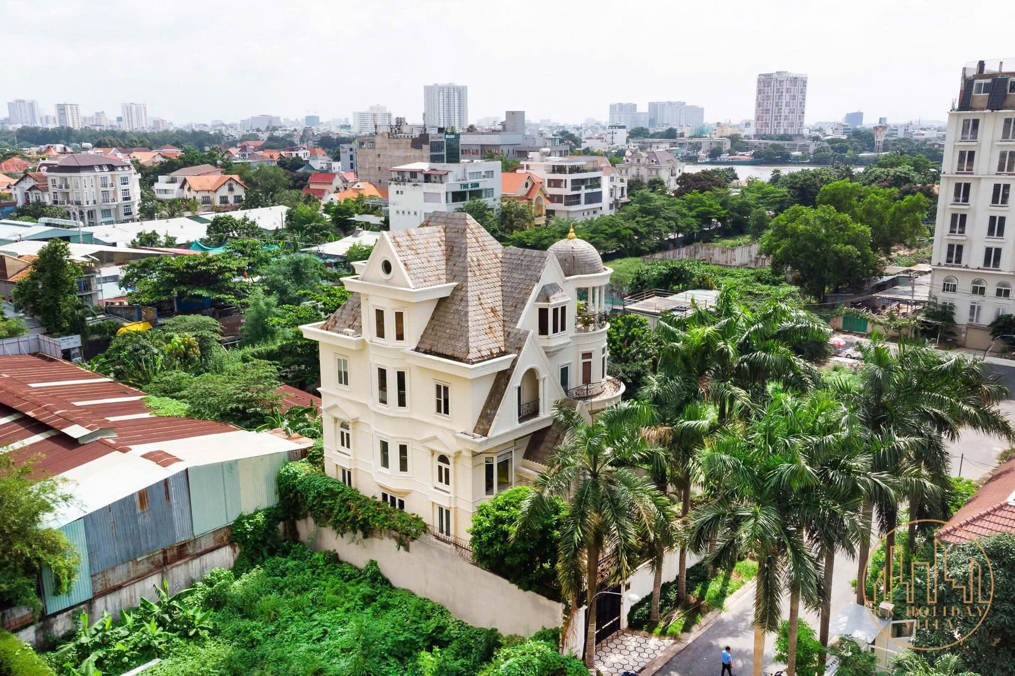 Cho thuê Biệt thự Phường Thảo Điền, Quận 2, Diện tích 310m², Giá 135 Triệu/tháng