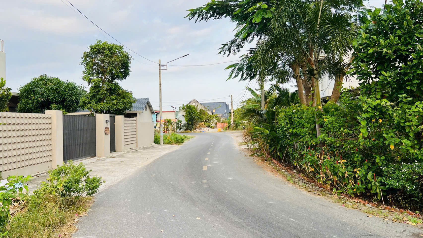 BÁN GẤP TRƯỚC TẾT – ĐẤT NHÀ VƯỜN, HOMESTAY PHƯỚC HẢI – GIÁ TỐT