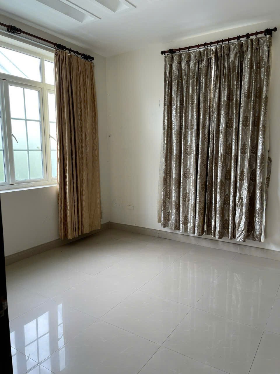 Cần bán Biệt thự Xã Bình Hưng, Bình Chánh, Diện tích 357m², Giá 040 Tỷ 11