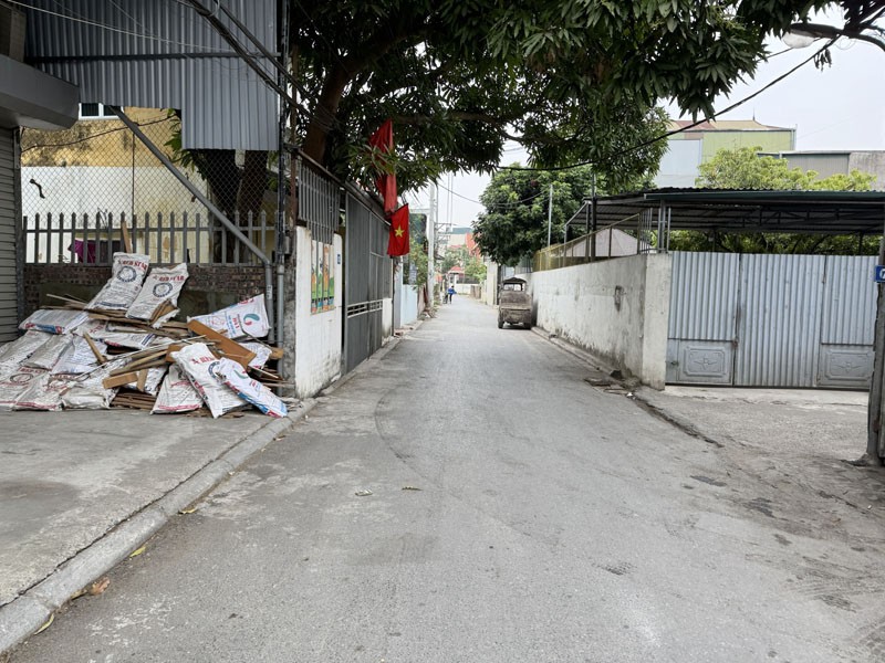 Bán căn góc 115m2 nhà 3 tầng mặt đường xóm 1 Đông Dư. Vị trí đẹp vừa ở vừa kinh doanh