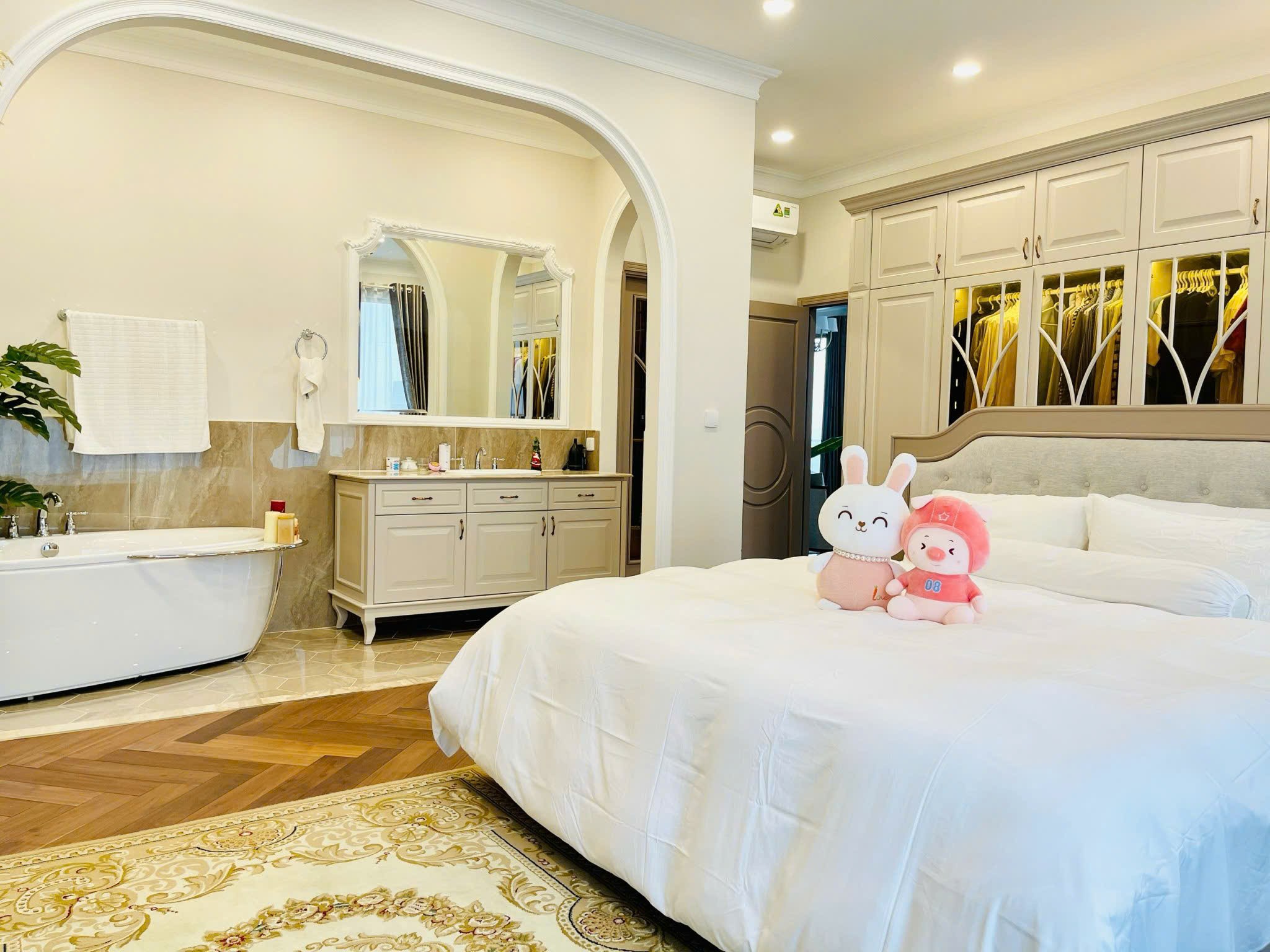 Cho thuê Căn hộ chung cư Phường An Phú, Quận 2, Diện tích 150m², Giá 120 Triệu/tháng 12