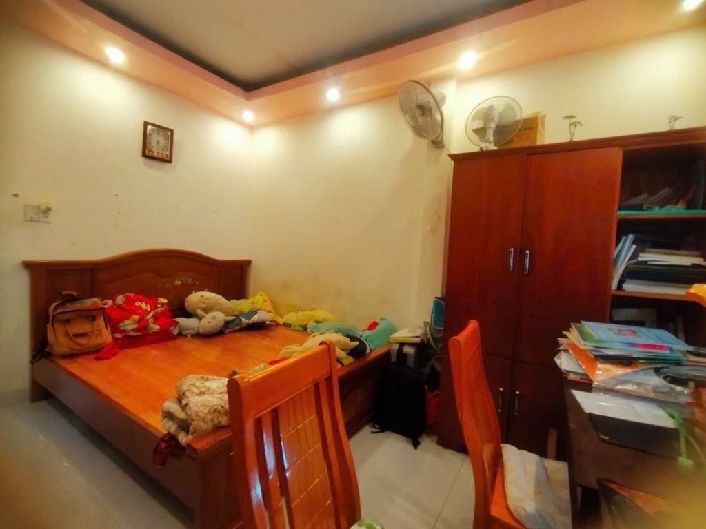 BÁN NHÀ ĐẸP 2 TẦNG BTCT KIÊN CỐ- NGANG NỞ HẬU- Đ. ĐOÀN VĂN BƠ- LƯU THÔNG TÔN ĐẢN- GẦN TRƯỜNG ĐH 4