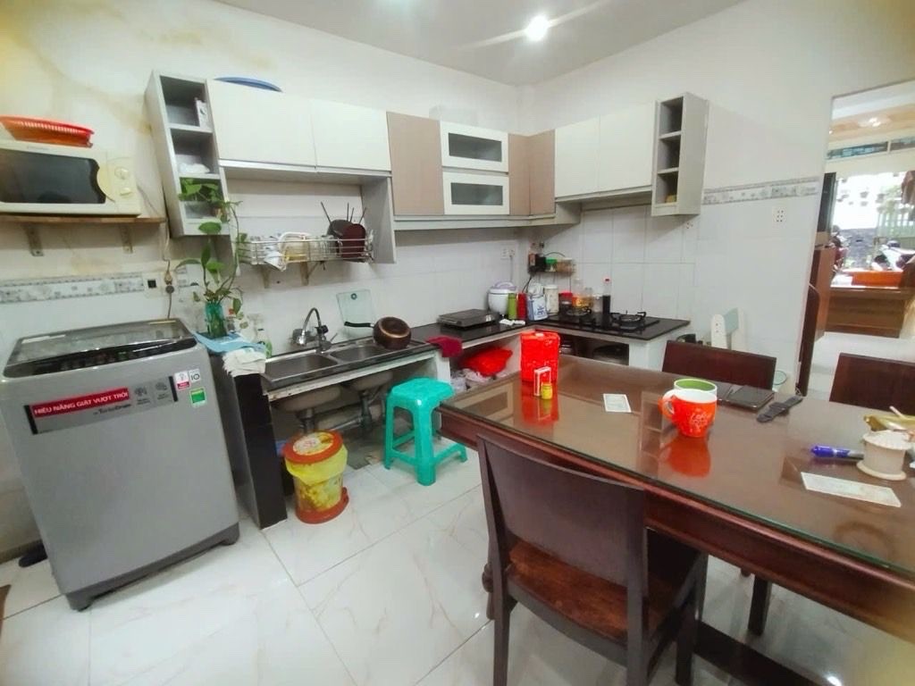 BÁN NHÀ GẦN NHÀ THỜ XÓM CHIẾU- Đ.ĐOÀN VĂN BƠ- NGANG NỞ HẬU- LƯU THÔNG TÔN ĐẢN GẦN  TRƯỜNG ĐH 5