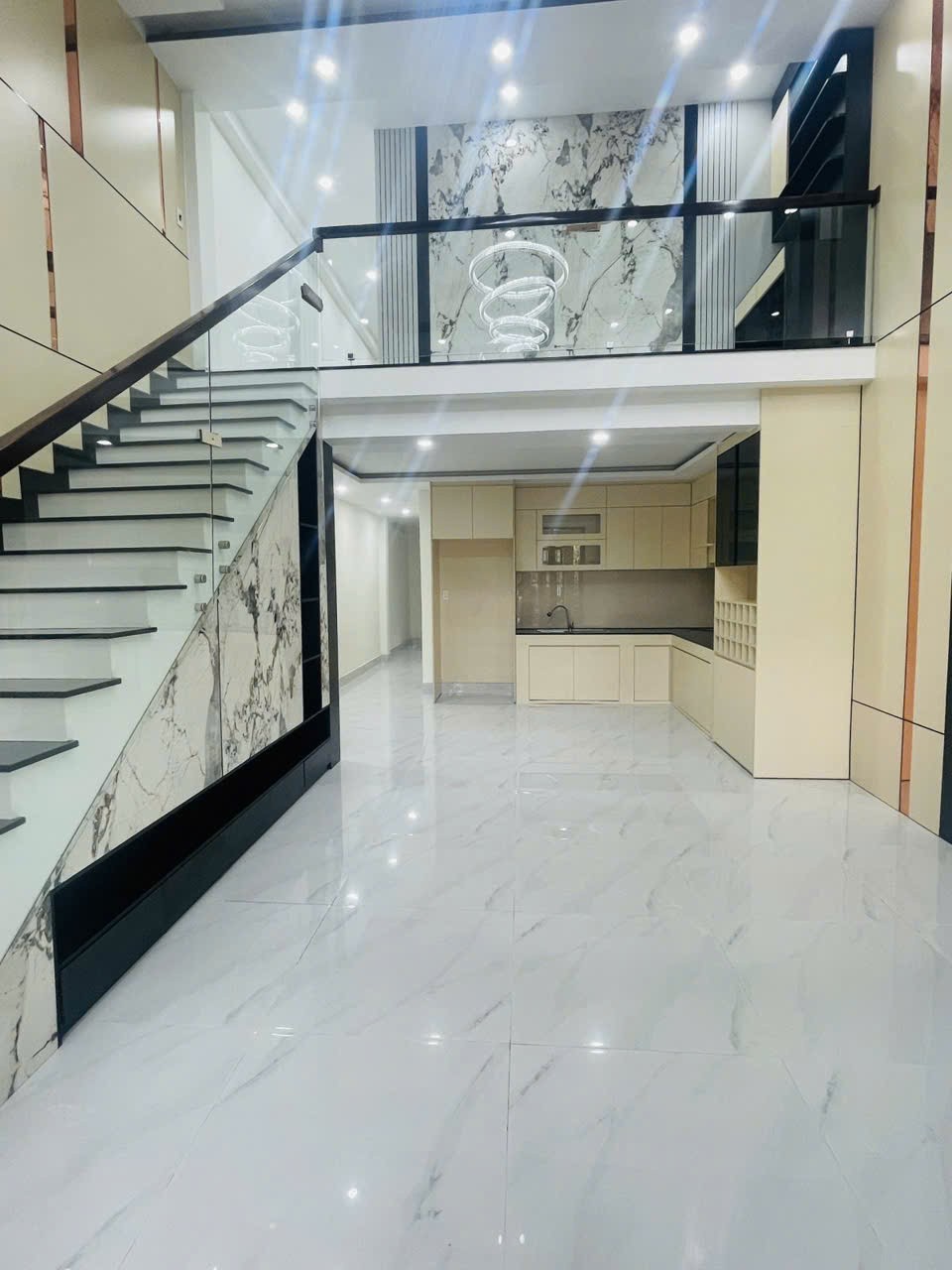 BÁN NHÀ 2 TẦNG KIỆT Ô TÔ TÔ HIỆU - MỚI ĐẸP VÀO Ở NGAY 4