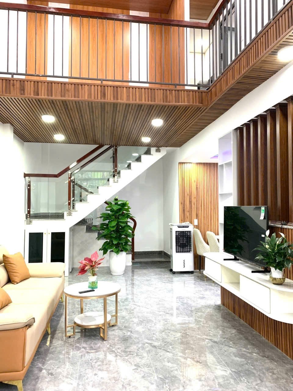 NHÀ GÁC ĐÚC – KIỆT 192 TÔ HIỆU  HÒA MINH – LIÊN CHIỂU 4