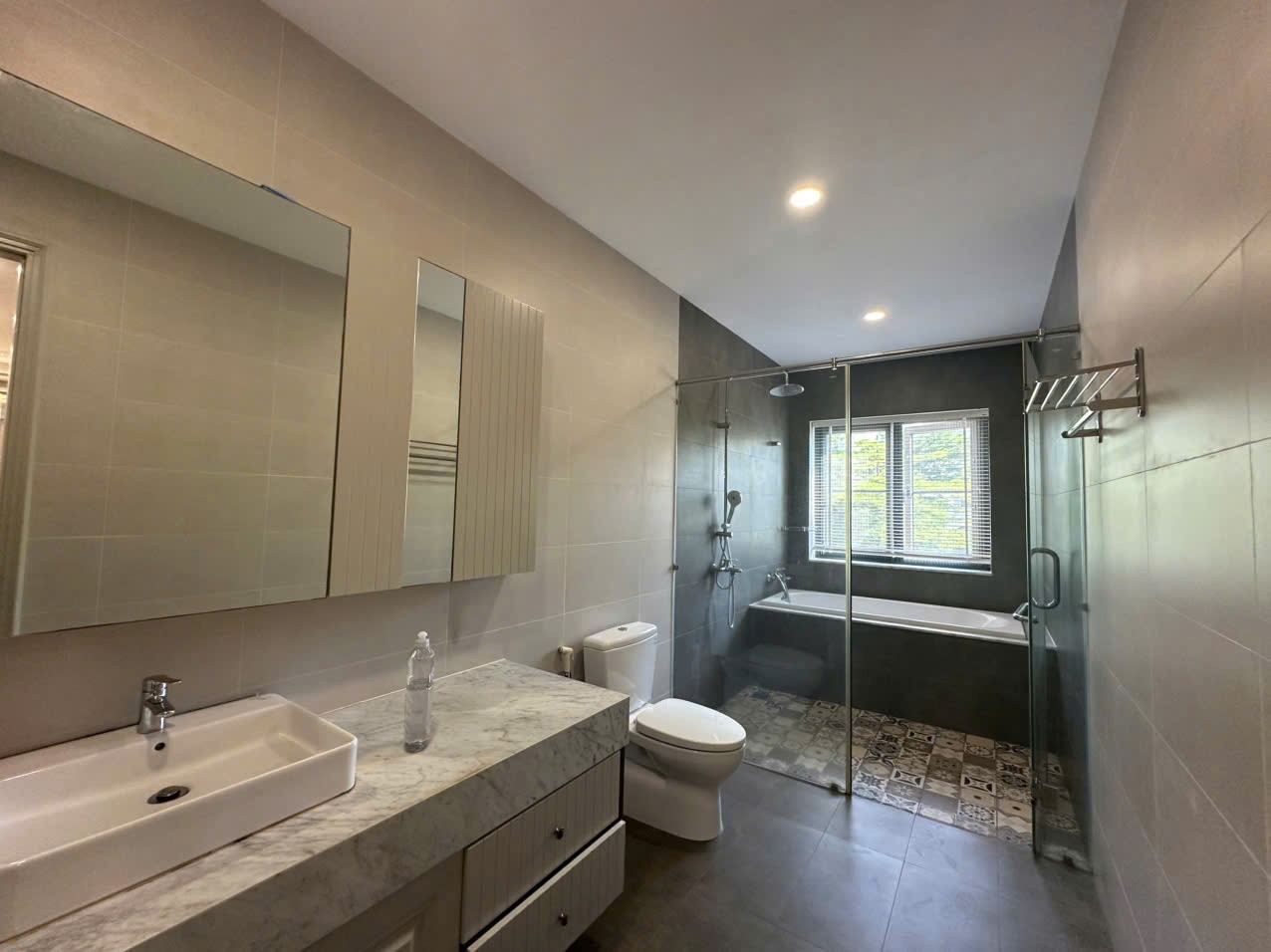 Cho thuê Biệt thự Phường Phú Mỹ, Quận 7, Diện tích 105m², Giá Thương lượng 23