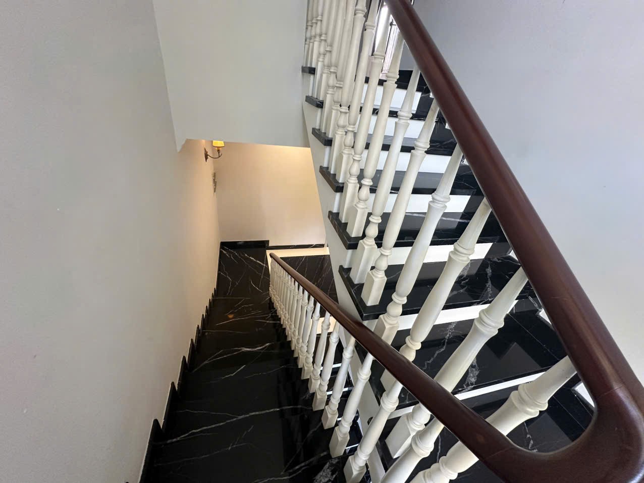 Cho thuê Biệt thự Phường Phú Mỹ, Quận 7, Diện tích 105m², Giá Thương lượng 18