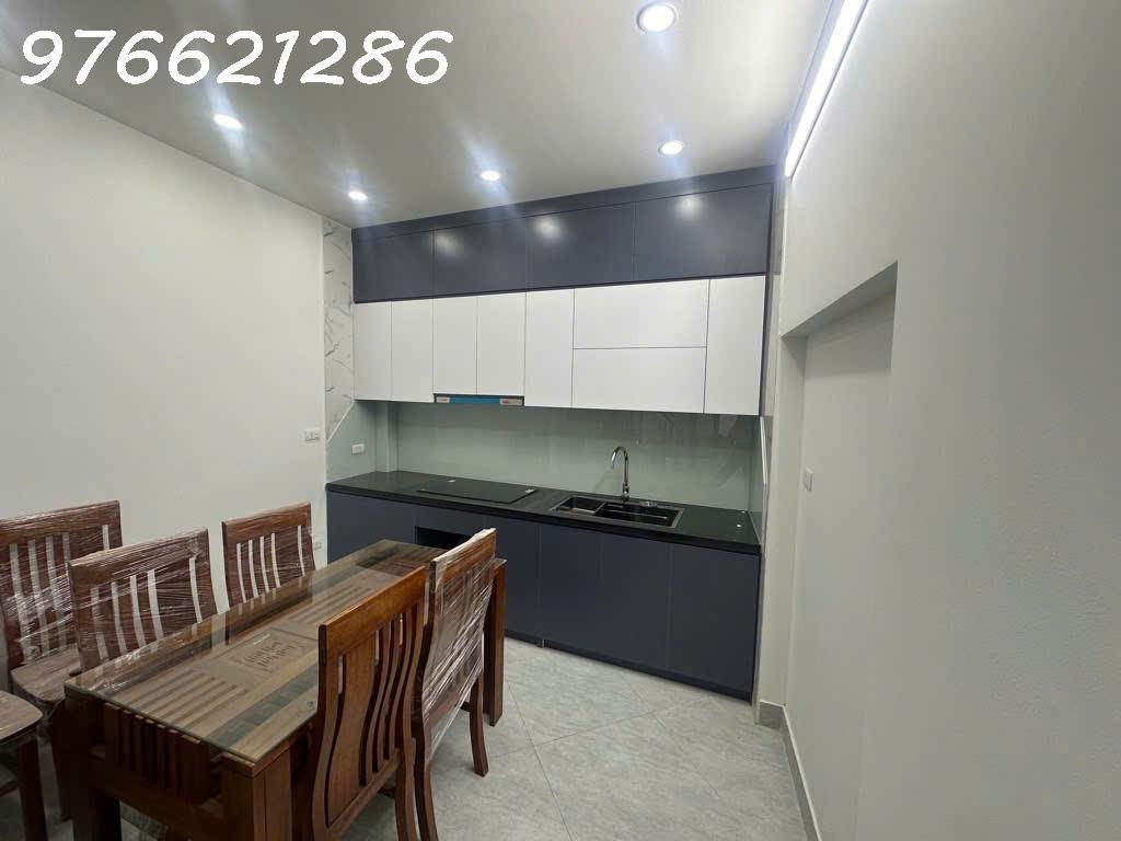 Bán nhà đẹp 3 tầng – 30m² – giá 6,5 tỷ mặt tiền rộng – ngõ thông ô tô qua – Thanh Am-Long Biên 3