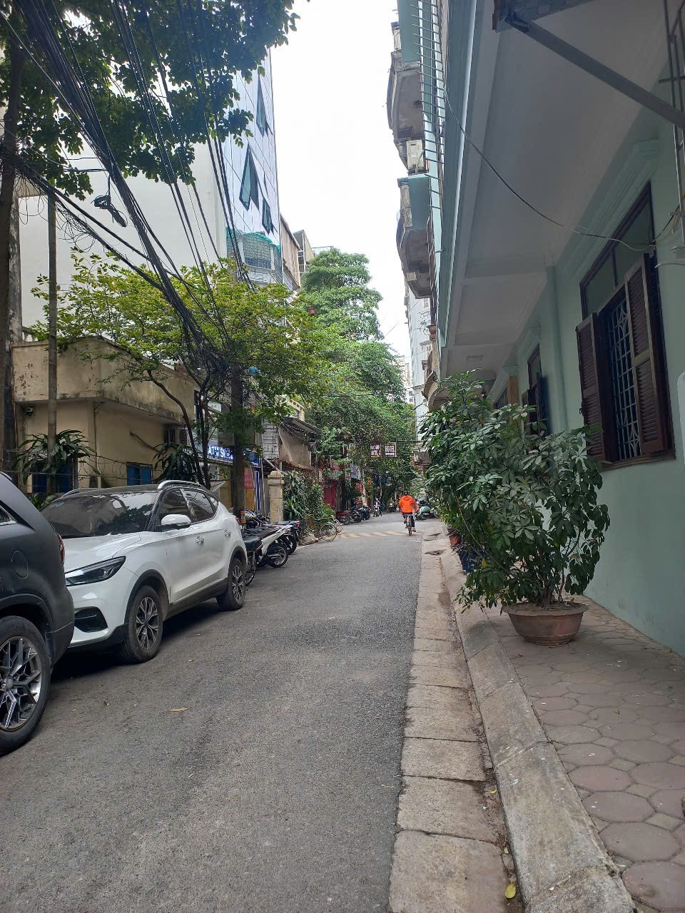 BÁN NHÀ PHÂN LÔ KHUẤT DUY TIẾN, DT40M2 5T, OTO TRÁNH VỈA HÈ KINH DOANH ĐỈNH, NHỈNH 20 TỶ