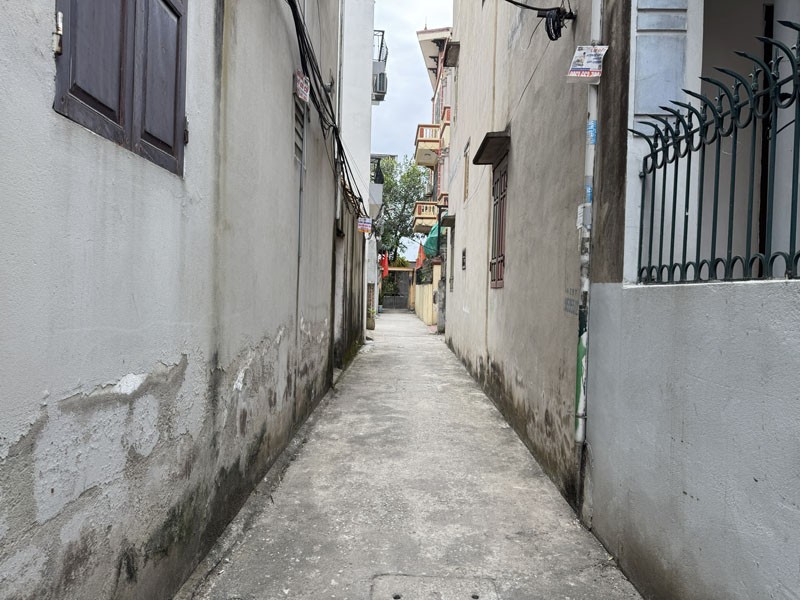 Cần bán 60m2 đất ngõ 321/21 Phúc Lợi. Gần 3 tòa chung cư đang xây, cách 30m ra đường ô tô đỗ 4