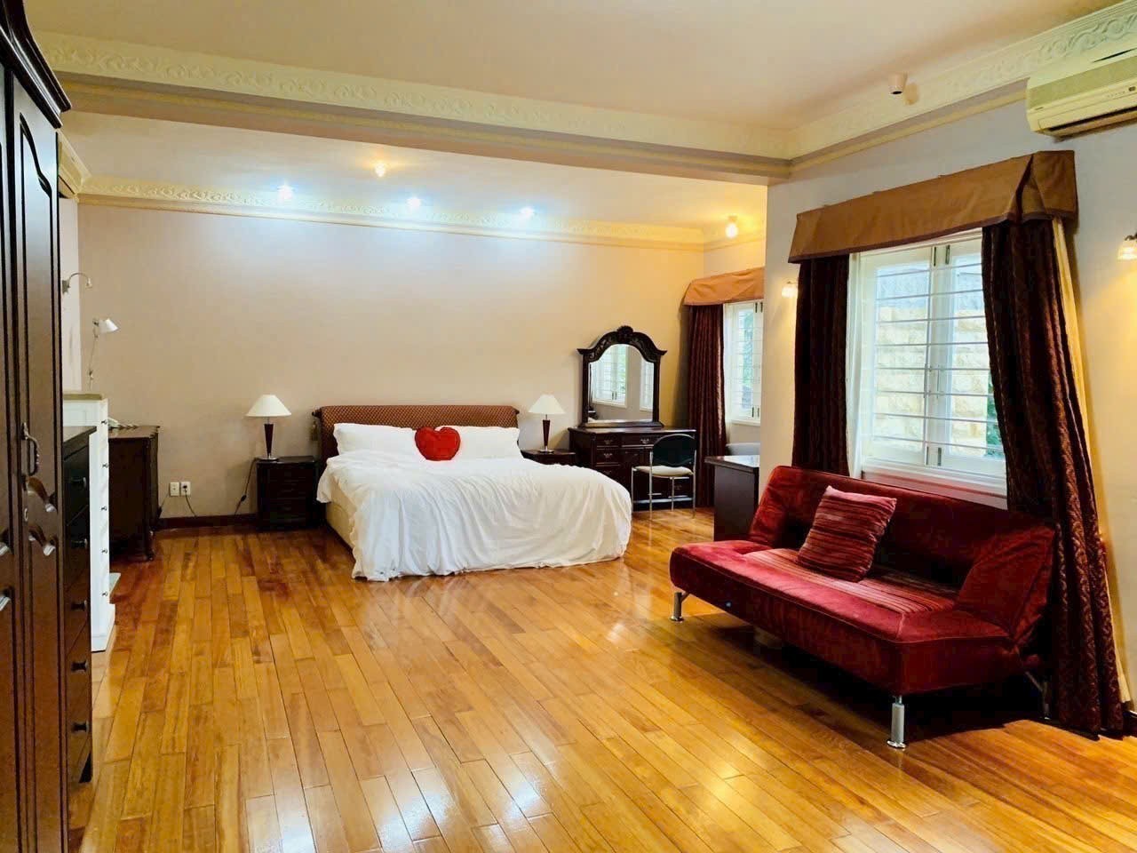 Cho thuê Biệt thự Phường Thảo Điền, Quận 2, Diện tích 325m², Giá Thương lượng 3