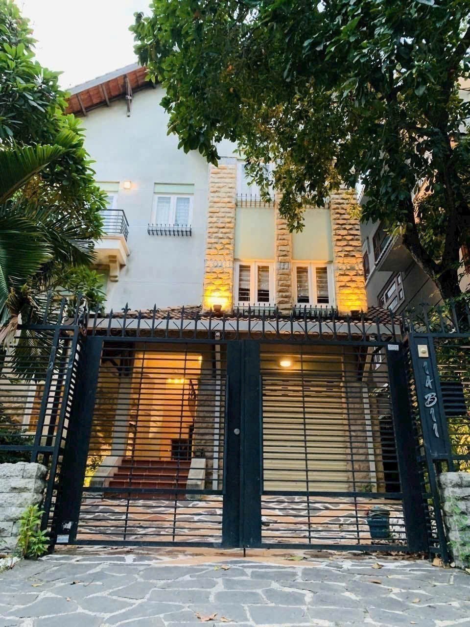 Cho thuê Biệt thự Phường Thảo Điền, Quận 2, Diện tích 325m², Giá Thương lượng 6