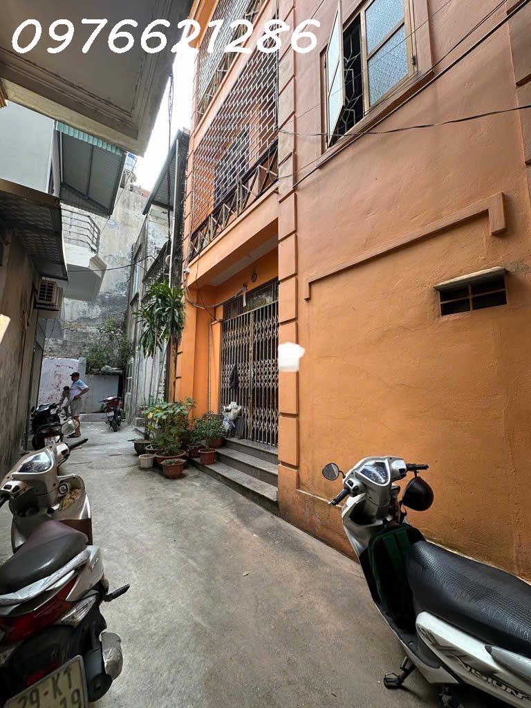 Bán nhà dân xây chắc chắn –Ngô Gia Tự, Long Biên – 50m² – 3 tầng – mặt tiền rộng – giá chỉ 7,x tỷ 3