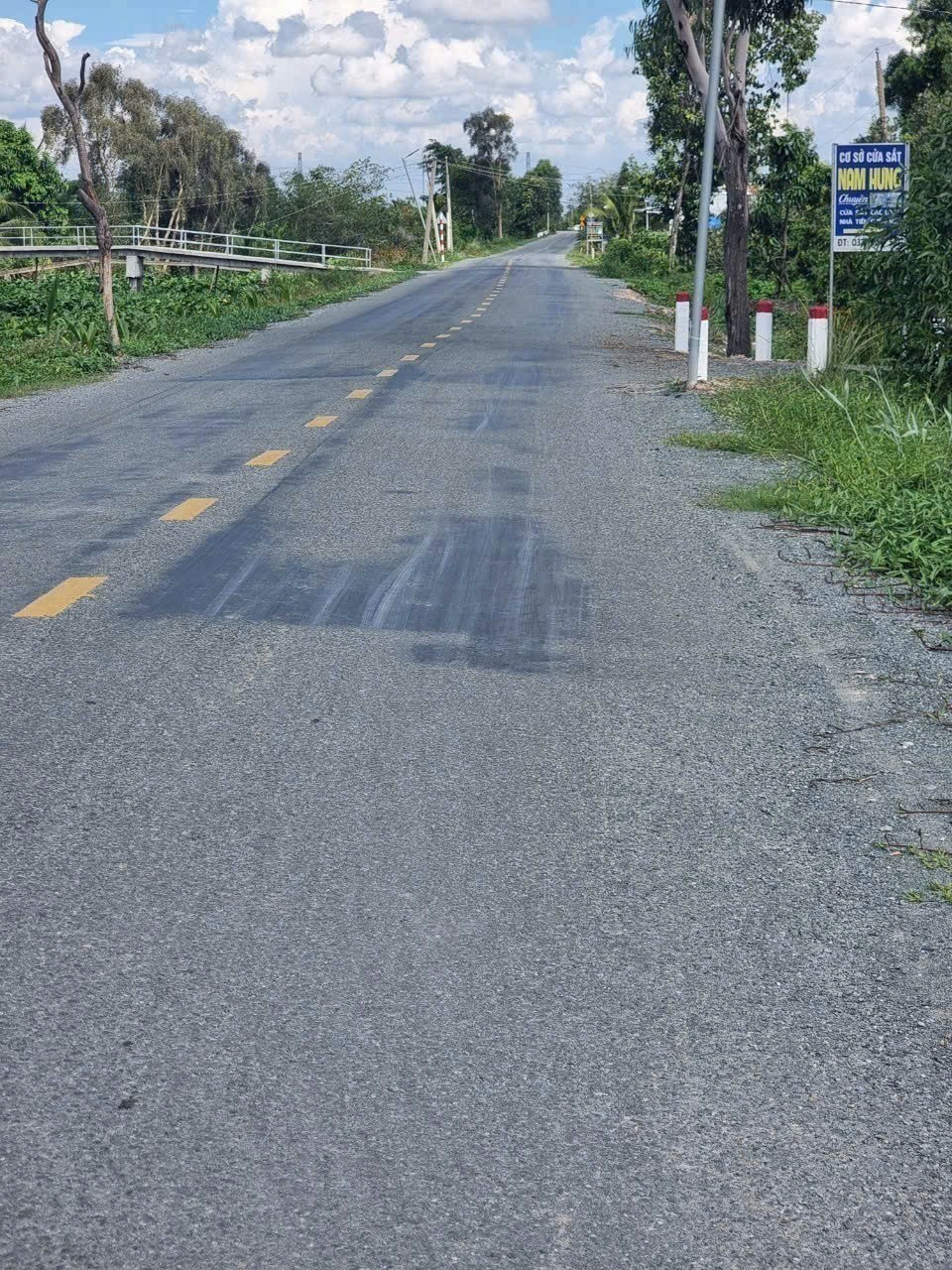 Bán đất mt sông Vàm Cỏ Đông xã Hòa Khánh Nam tdt 9000m2 ( có 185m2 thổ) giá 12,5 tỷ 2