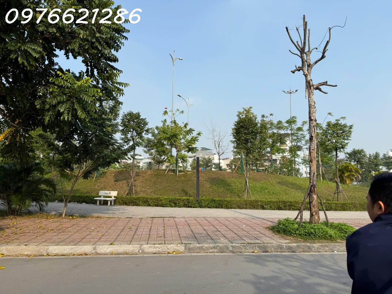 HIẾM -BÁN ĐẤT VIỆT HƯNG – 60m² – GIÁ 8,x TỶ 3