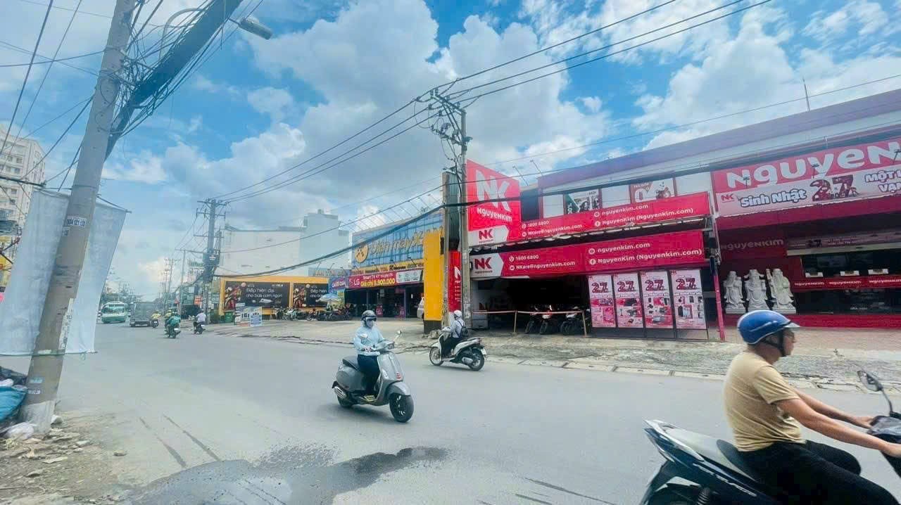 Cần bán Nhà mặt tiền Phường Bình Trưng Đông, Quận 2, Diện tích 895m², Giá 200 Tỷ